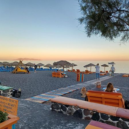 Captain Lazaros Villa: Black Beach Resort with Pool and Sea View Perissa  Exterior photo